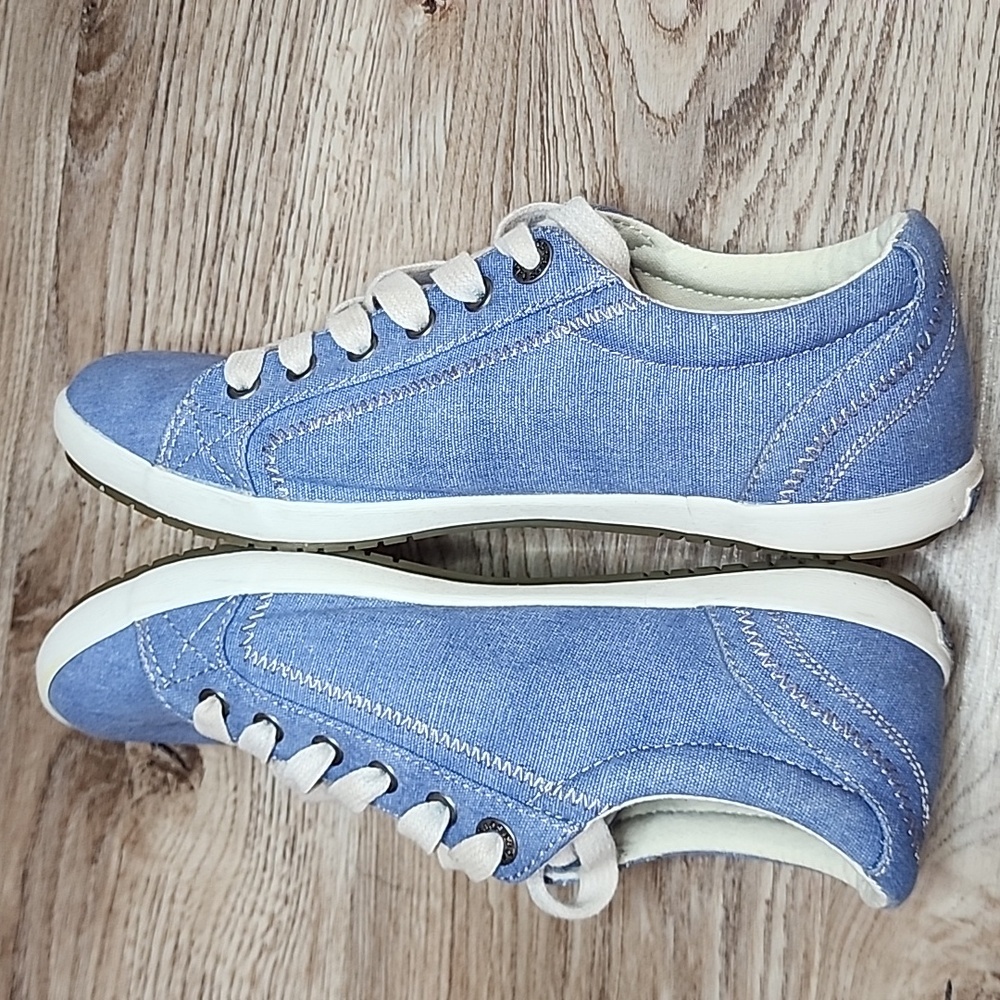 Taos Womens Star Sneakers Light Blue White Trim Size 8 1/2 Tennis Shoes - Picture 5 of 11